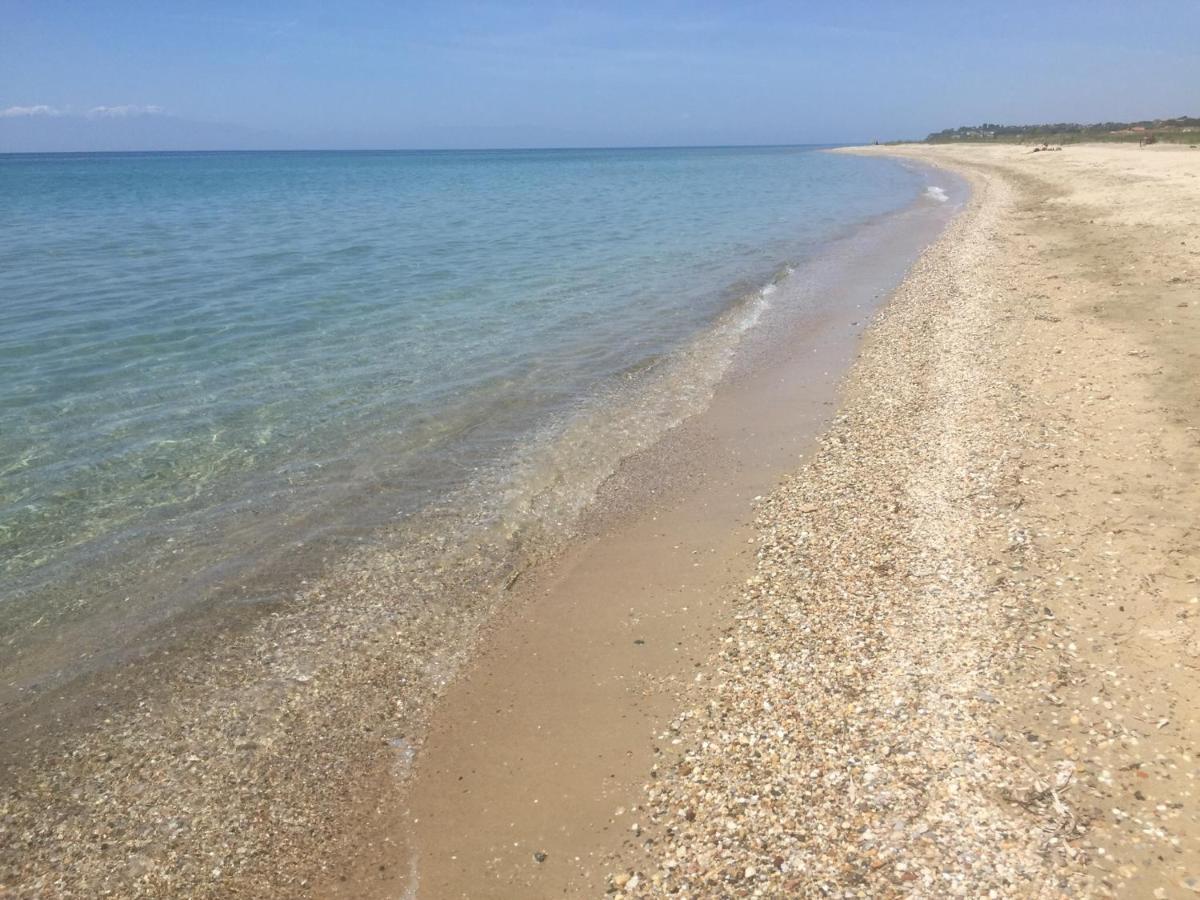 Sea View Villa In Olive Garden Nea Kallikrateia Екстериор снимка